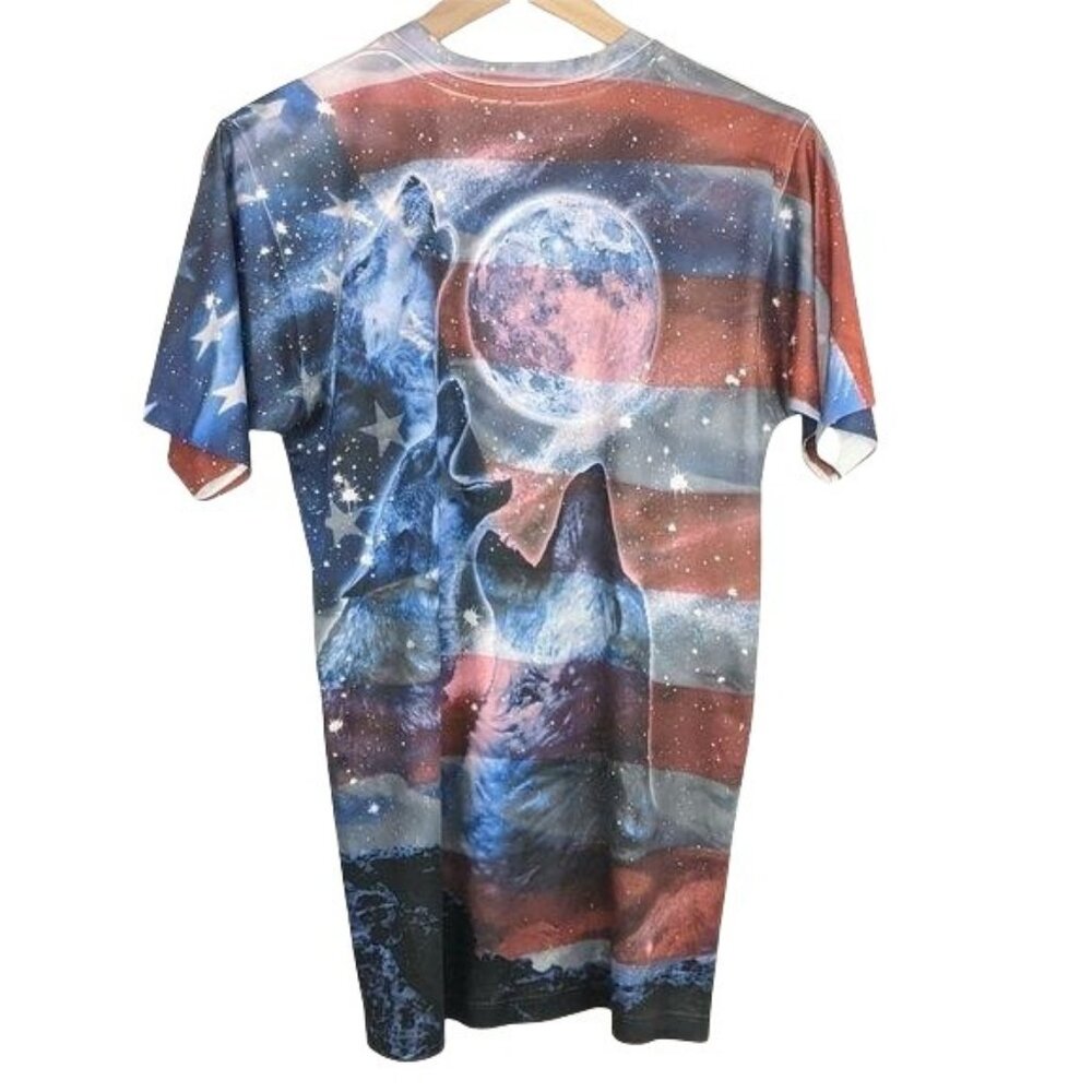 Spirit of America flag three wolf moon sublimation print dry fit t-shirt small - Picture 2 of 7